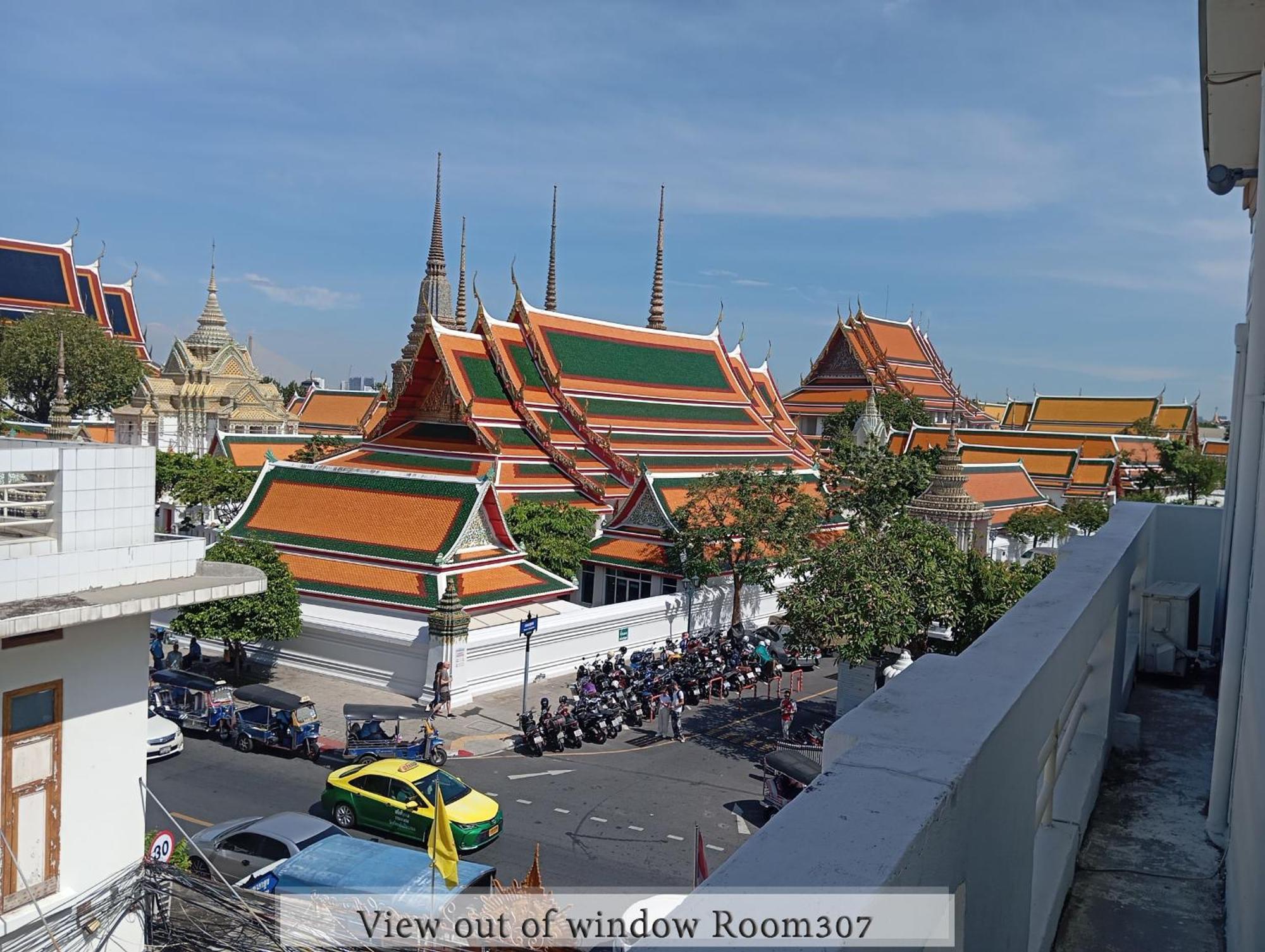 Hotel Chetuphon Gate Bangkok Exterior foto